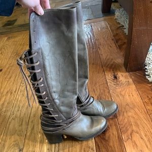 Freebird by Steve Madden womens size 8 boots